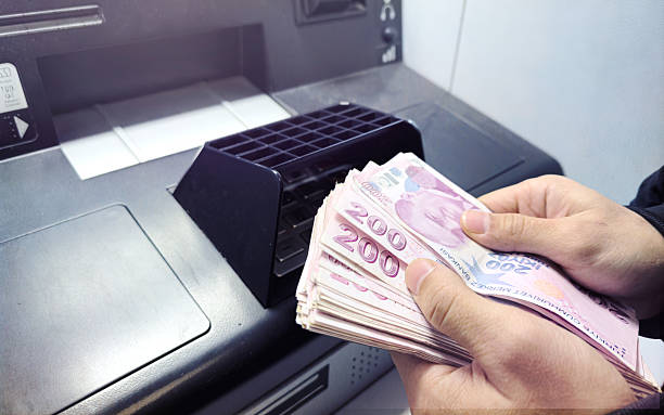 SGK Uzmanın'dan Çarpıcı Tahmin: En Düşük Emekli Maaşı Ne Kadar Olacak? Erken Seçim Şifresi Temmuz'da!