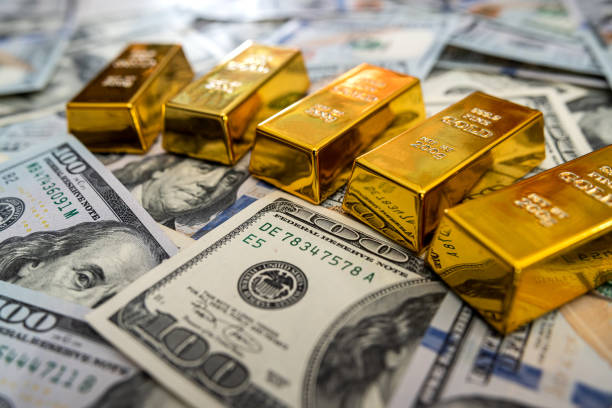 Savaş Çanları Piyasaları Vurdu: Dolar Güçlendi, Altın Fiyatları Sert Çakıldı!