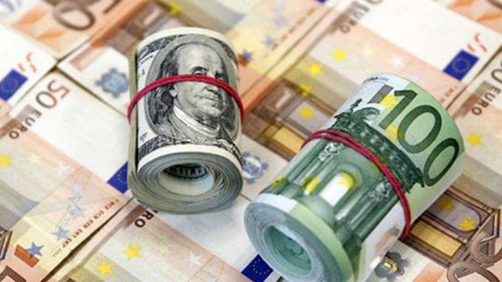 Döviz Piyasalarında Son Durum: Dolar Yükselişte, Euro Neden Geriliyor?