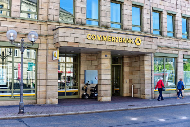 Küresel Enerji Şokları ve Faiz Politikası: Commerzbank'tan Türk Lirası Uyarısı, TCMB'den Temmuz Sinyali