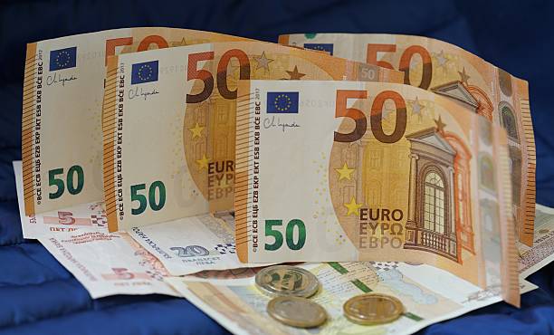 Euro Bölgesi'nde Ticaret Dengesi Şoku: Mayıs Ayında Rekor Açık Verildi