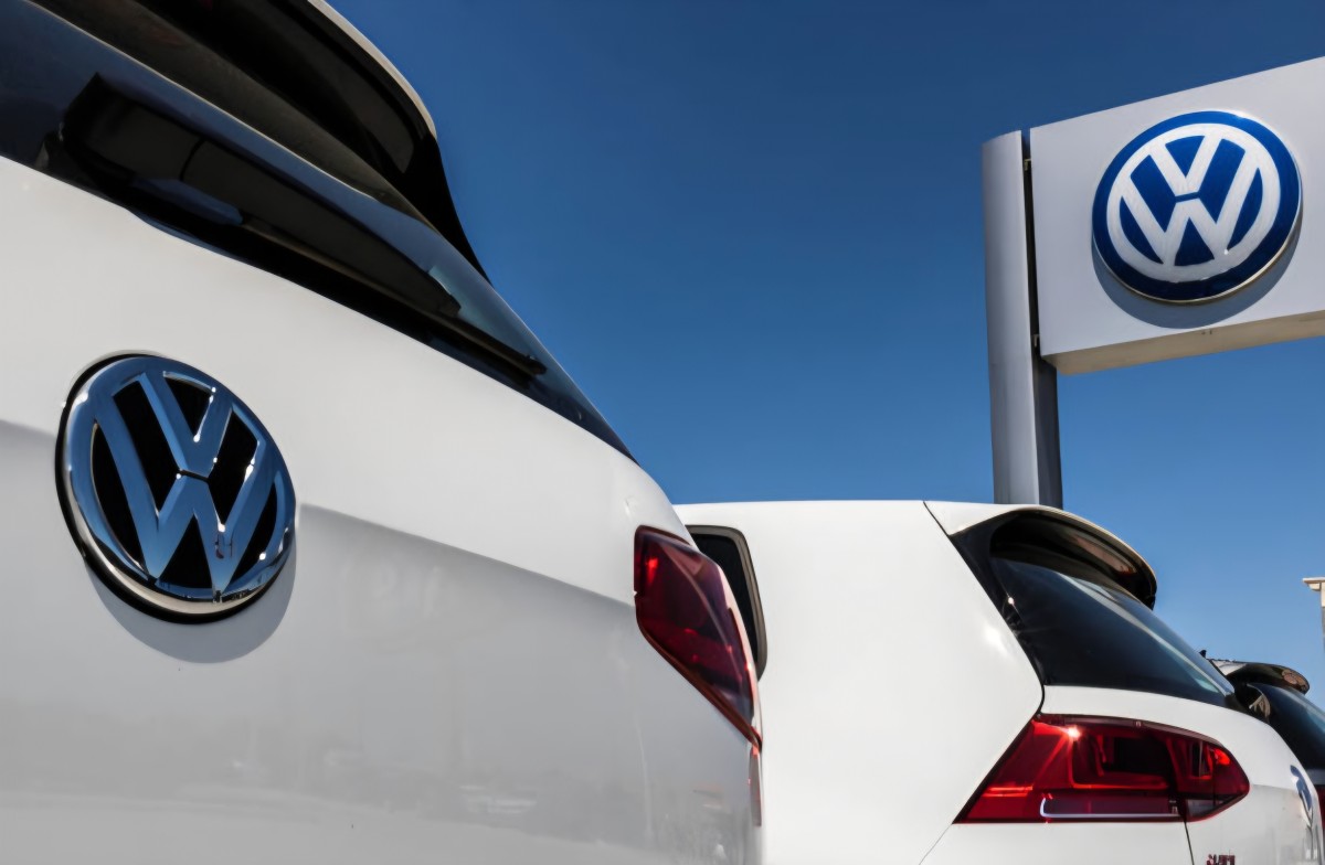 Volkswagen’de Yeniden Yapılanma Depremi: 140 Bin İstihdam Tehlikede